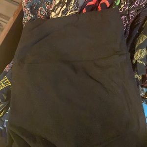 LuLaRoe black leggings EUC